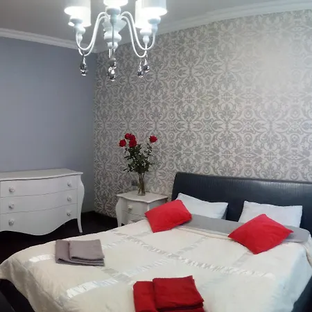 On Rishelievskaya Street Apartment